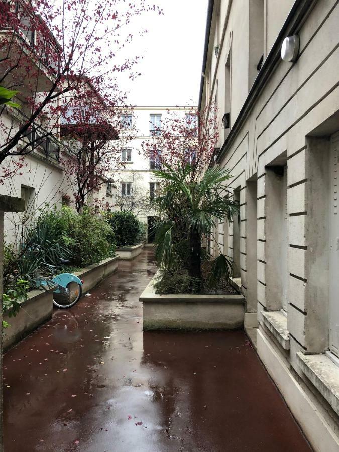23 Rue De La Chapelle Apartamento Paris Exterior foto